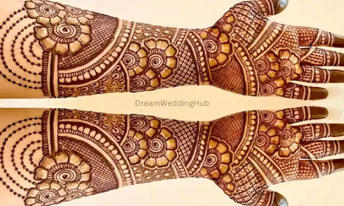 Artistic Mehndi